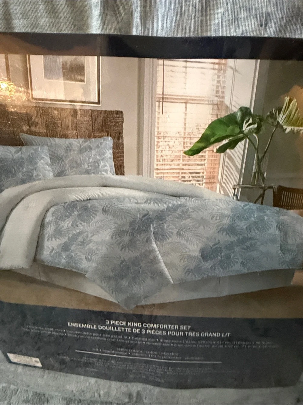 Tommy Bahama King Comforter Set - Blue and White Leaf Pattern